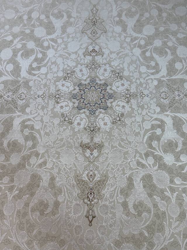 Tarz Halı Gümüş Madalyon