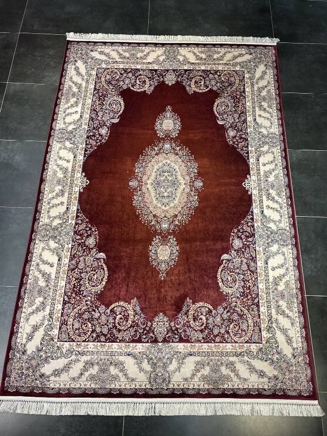 Tarz Halı Yakut