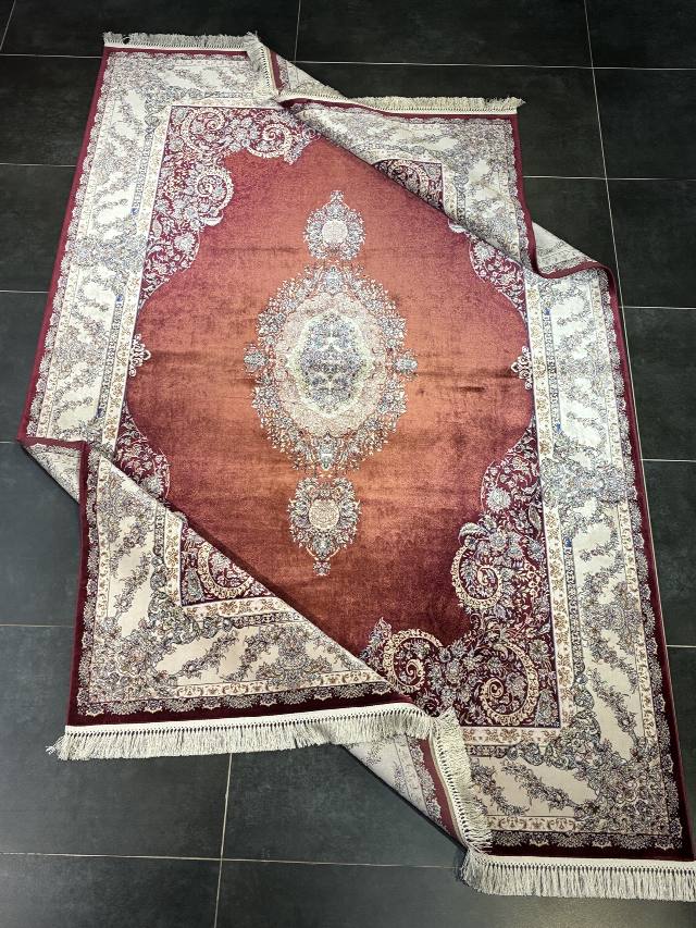 Tarz Halı Yakut