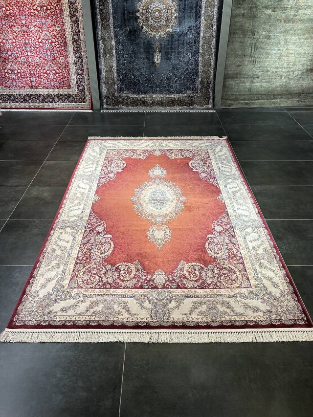 Tarz Halı Yakut