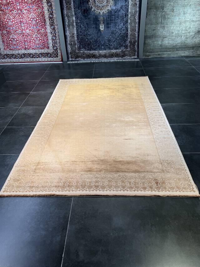 Tarz Halı Sepya Çerçeve