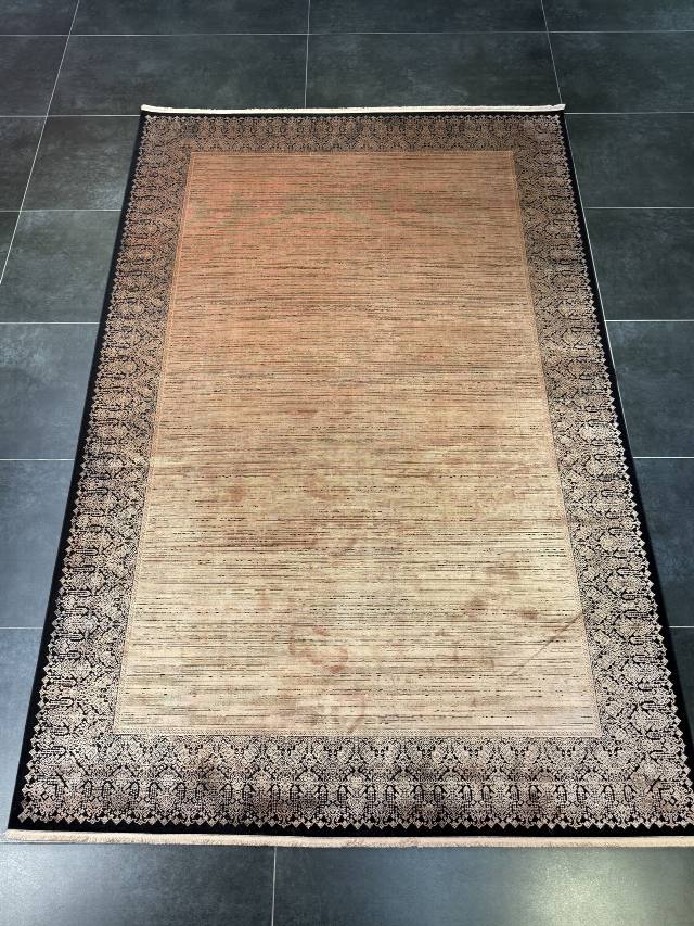 Tarz Halı Bakır Çerçeve
