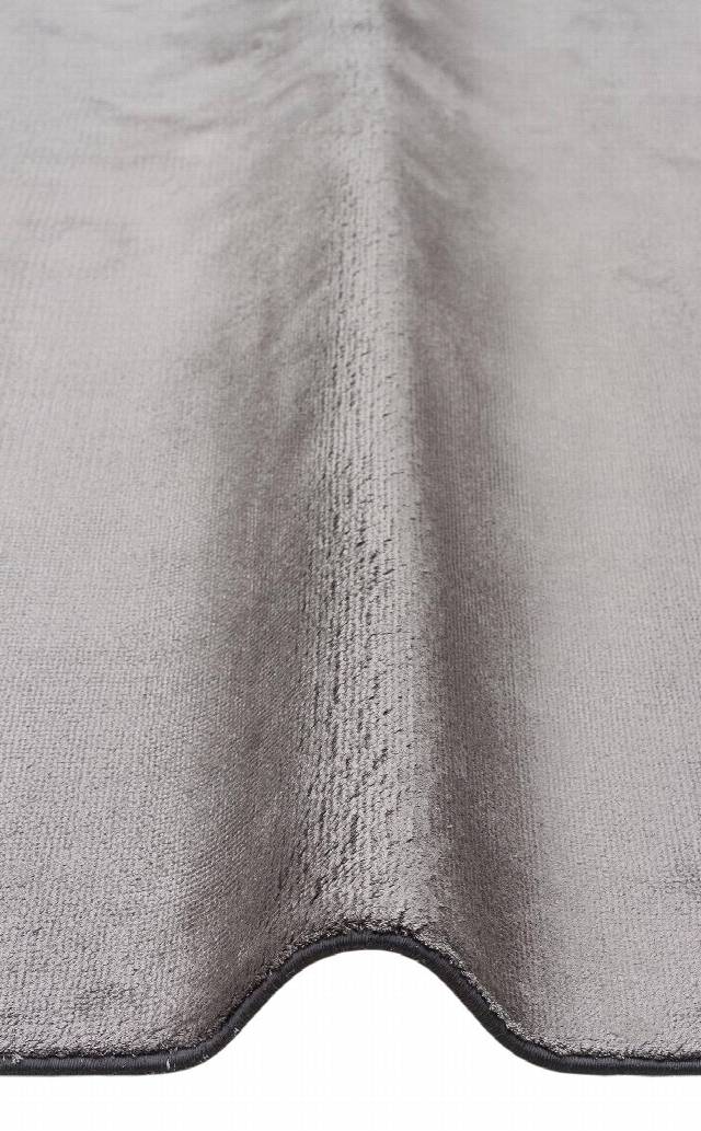 VELVET VT PLAIN D.GREY  Düz Renk El Emeği ile Özel Tezgahlarda Üretilen Viskon Uşak Halısı