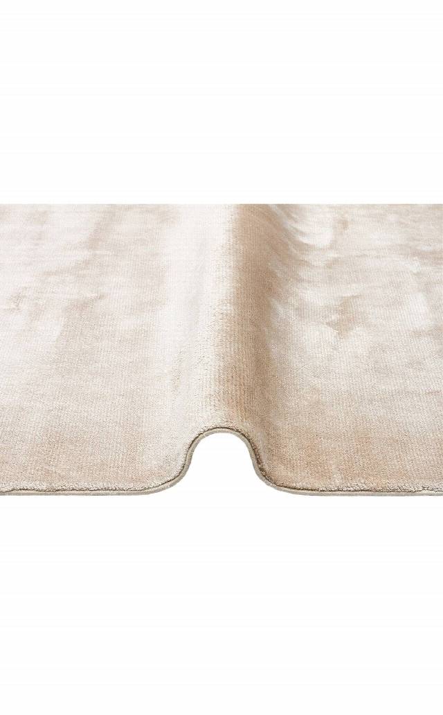 VELVET VT PLAIN L.VIZON  Düz Renk El Emeği ile Özel Tezgahlarda Üretilen Viskon Uşak Halısı