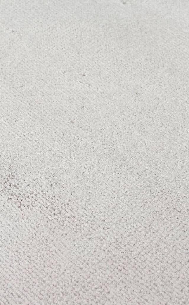 VELVET VT PLAIN SILVER  Düz Renk El Emeği ile Özel Tezgahlarda Üretilen Viskon Uşak Halısı