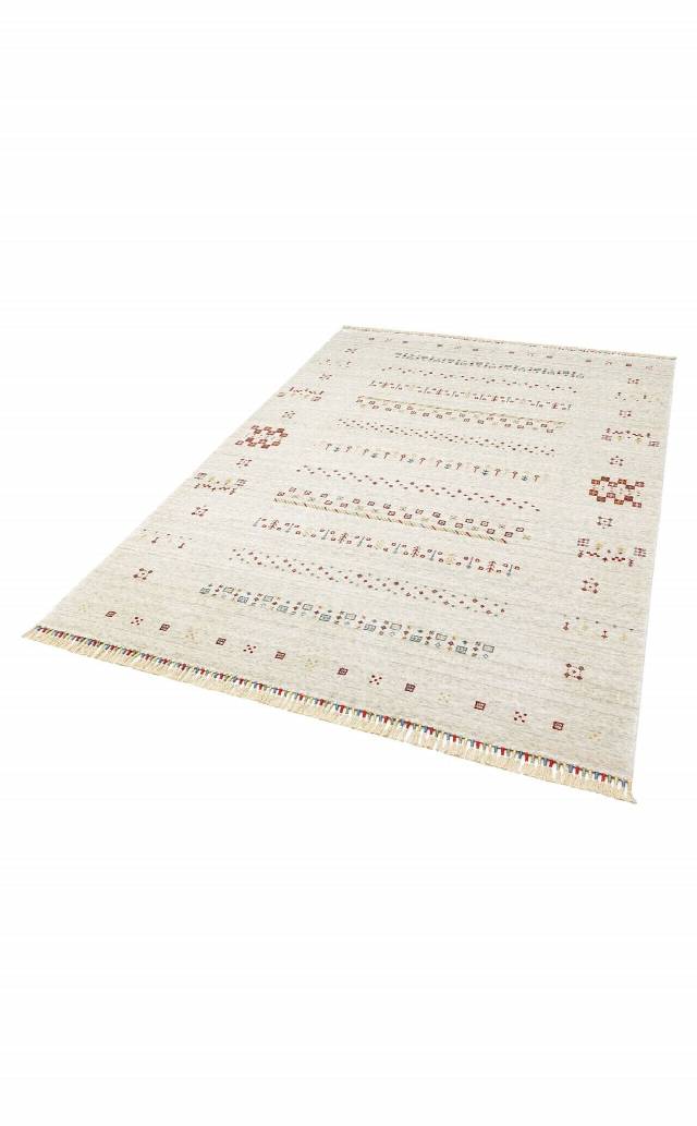 ZARA ZR 06 BEIGE  Otantik Desenli Özel Hav Vermeyen ve Kolay Temizlenebilir Tensel Kullanılarak El Emeği ile Özel Tezgahlarda Üretilen Modern Uşak Halısı