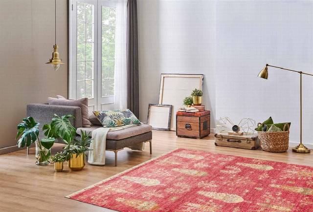 ZARA ZR 08 RED AUTUMN  Otantik Desenli Özel Hav Vermeyen ve Kolay Temizlenebilir Tensel Kullanılarak El Emeği ile Özel Tezgahlarda Üretilen Modern Uşak Halısı
