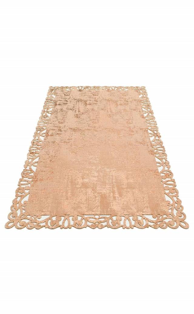 BIANCA BNC 05 BEIGE COPPER  Klasik Ve Modern İşleme ve Oymaya Sahip Parlak Bordürlü Suni Deri Halı