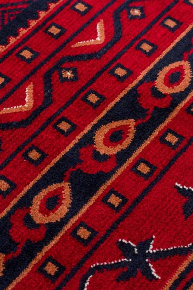 HERAT HER 01 NAVY  Afgan Desenli Viskon Sıkı Dokuma Kaymaz Tabanlı İnce Makine Halısı
